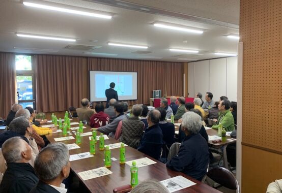 下小口学共にて本年の活動報告をさせていただきました。大変多くの下小口区の皆様にご参加いただき私の拙い報告にも真剣に耳を傾けていただきました。いつも応援してくださる皆さまの期待に応えれるようにこれからも一層の努力をお誓い致します