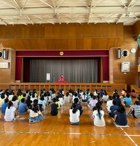 桂ぽんぽ娘さんより、いじめによってつらい思いをしている子どもたちに、私たち大人がどのように向き合うべきかを改めて考える機会をいただきました。